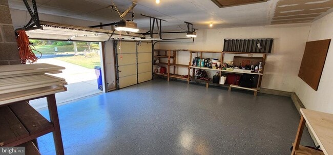 Building Photo - 3145 Elmmede Rd