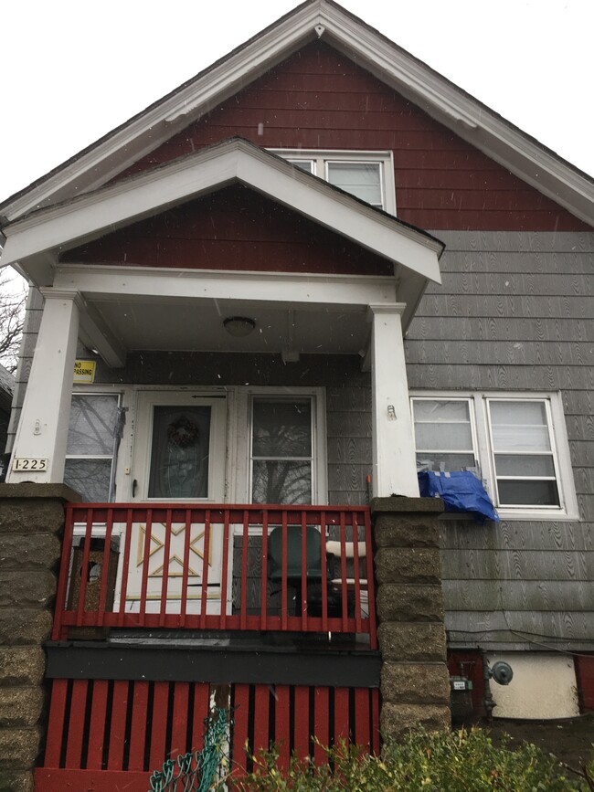 Duplex front porch - 1225 W Madison St