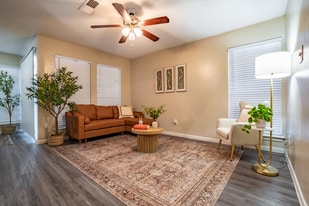 Building Photo - Oak Bend Apartments