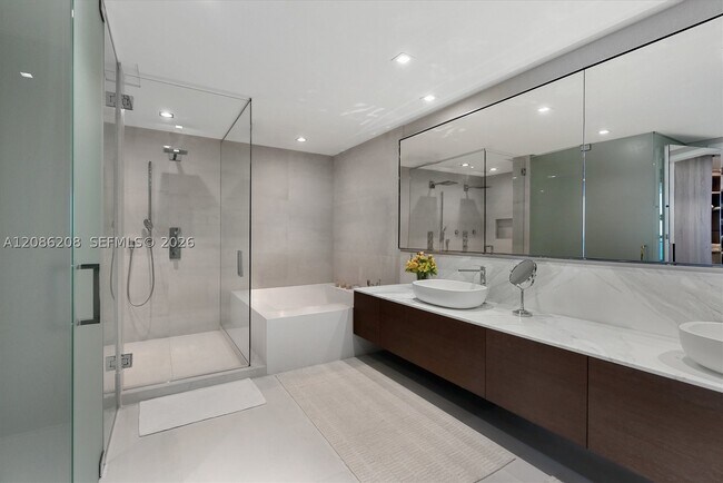 Building Photo - 10203 Collins Ave