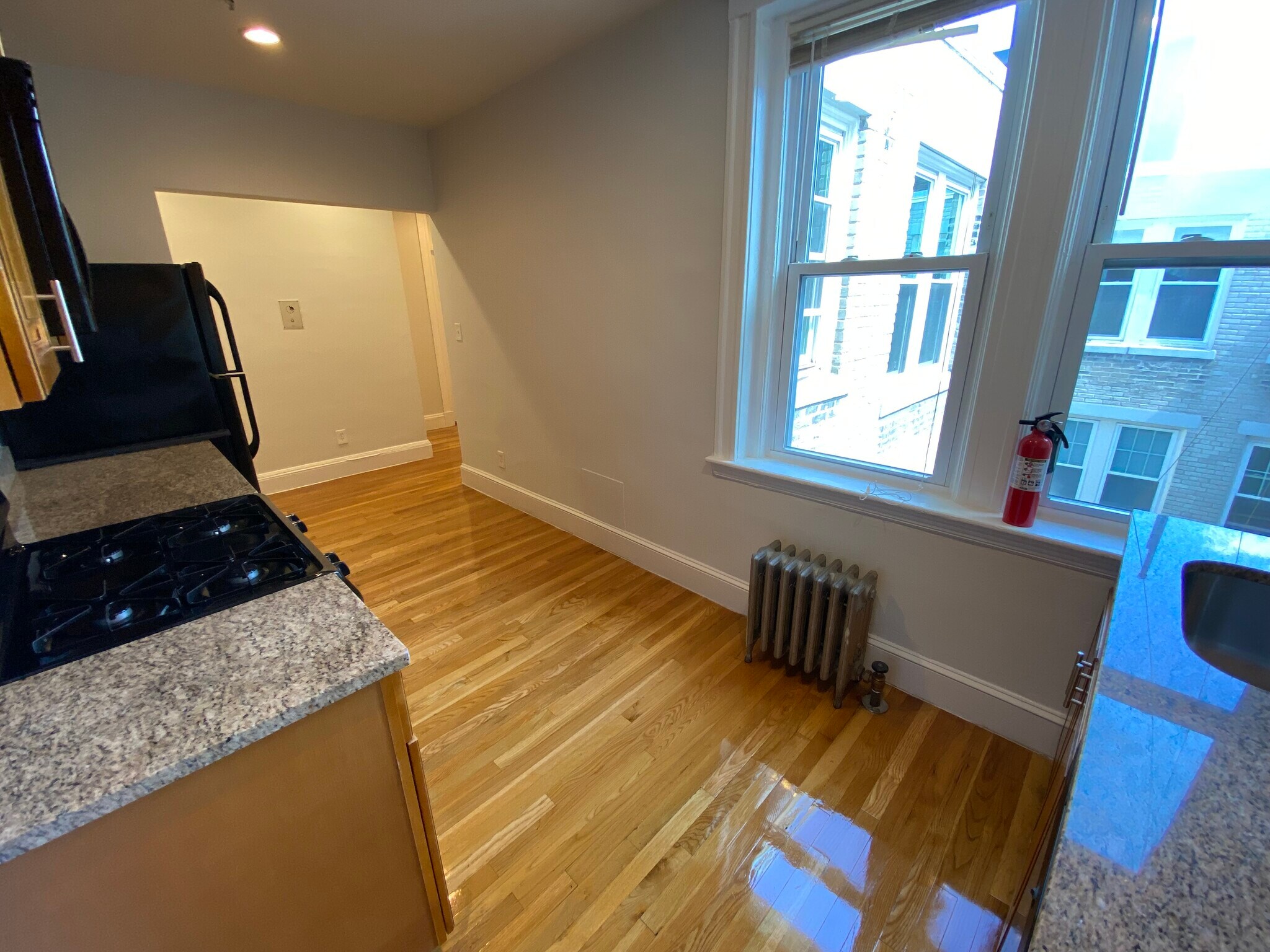 Building Photo - 258 Chestnut Hill Ave