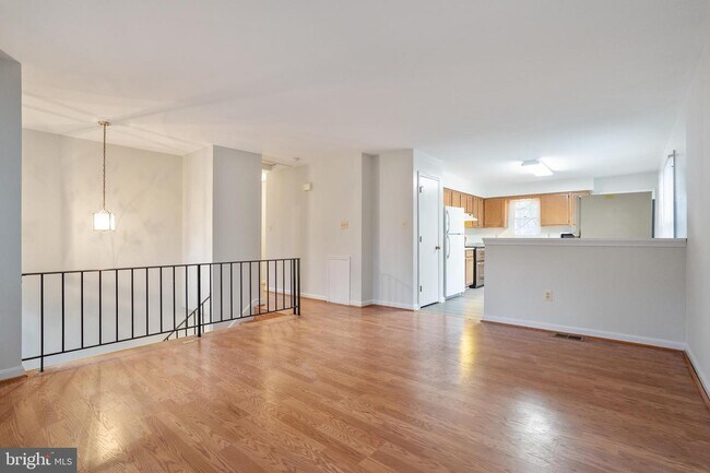 Building Photo - 8729 36th Ave