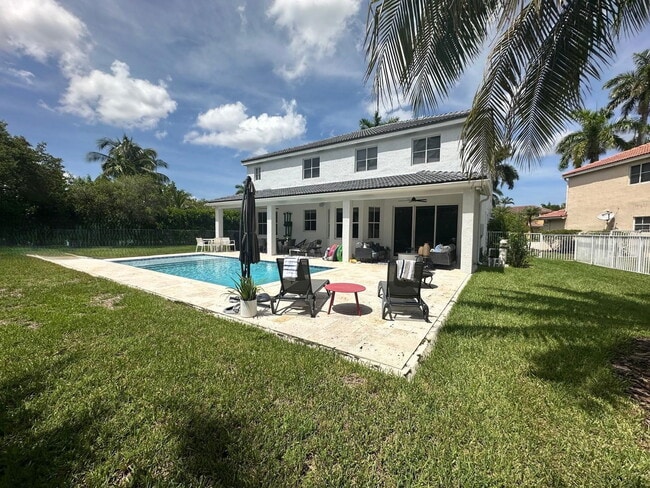 Building Photo - 1063 Sunflower Cir