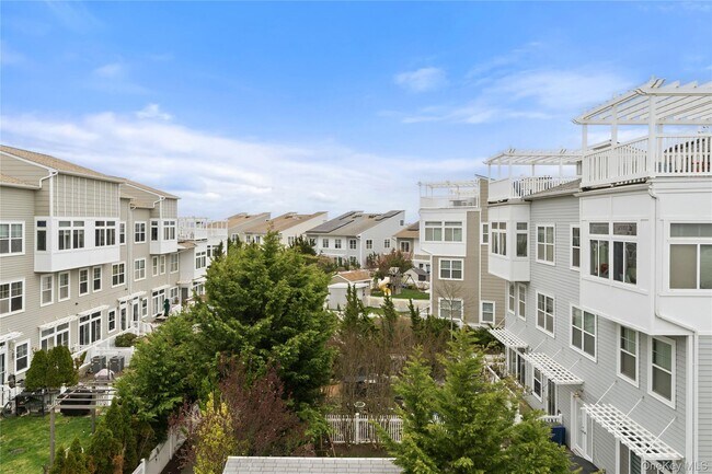 Building Photo - 1-36 Meridian Blvd