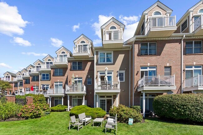 Building Photo - 408 Newburgh Ct