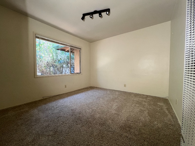 Building Photo - 580 N Madison Ave