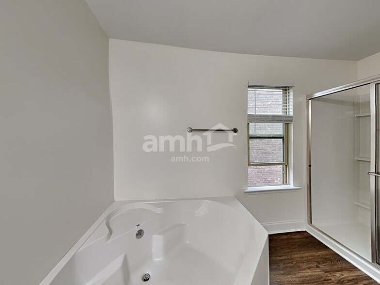 Building Photo - 2615 Beal St