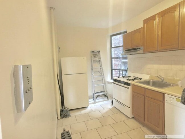 Floorplan - 122 La Salle Street