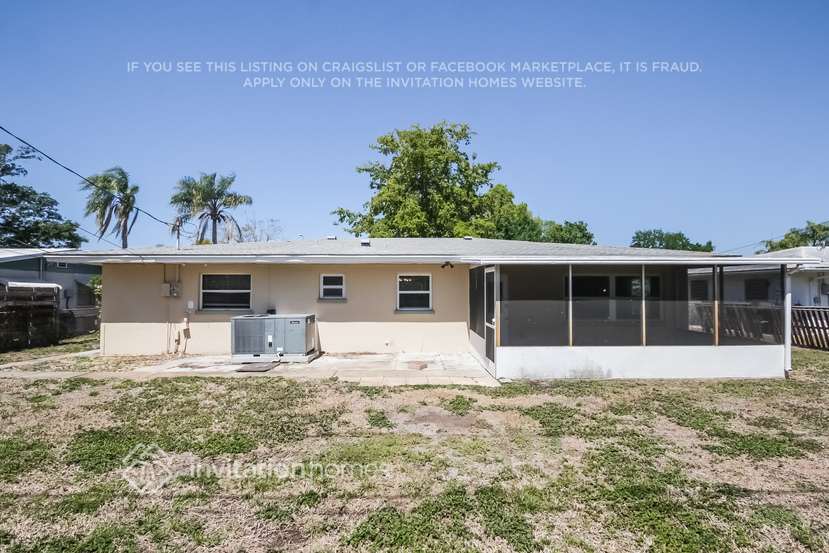 Building Photo - 3403 Cambridge Dr W