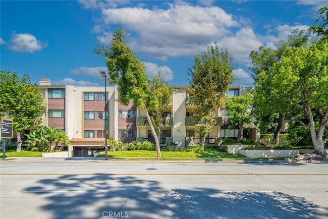 Building Photo - 497 E California Blvd