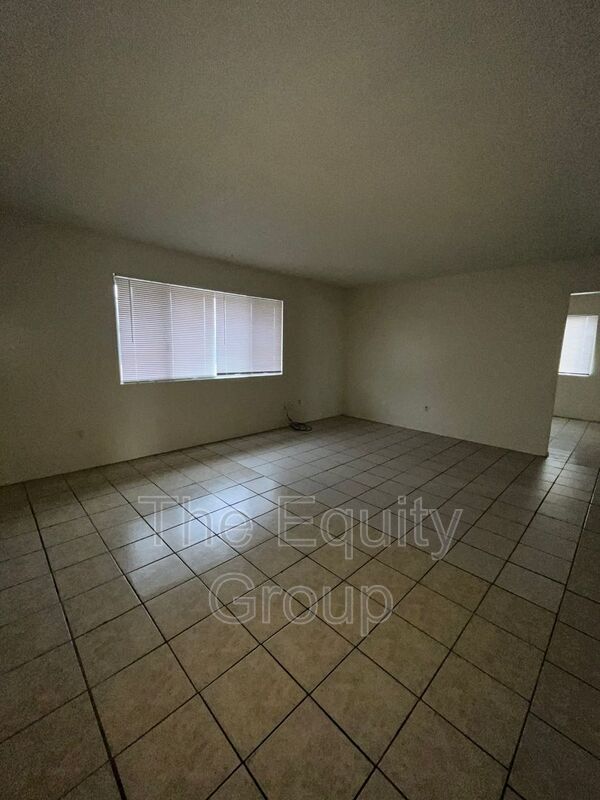 Building Photo - 524 S Encina St