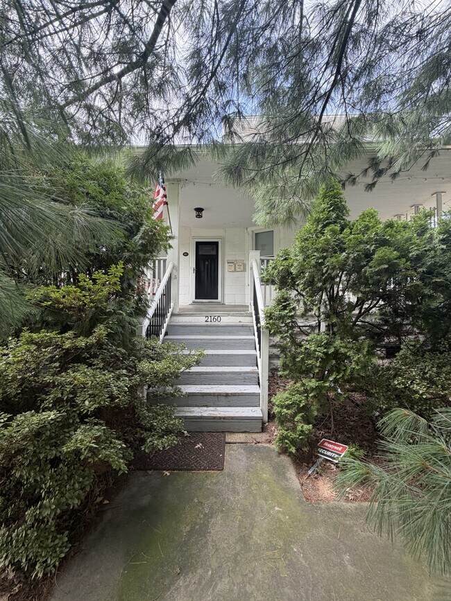 Building Photo - 2160 Alger Rd