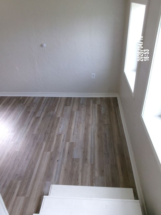 Building Photo - Very Nice Newly Renovated Home In Morford Neighborhood.