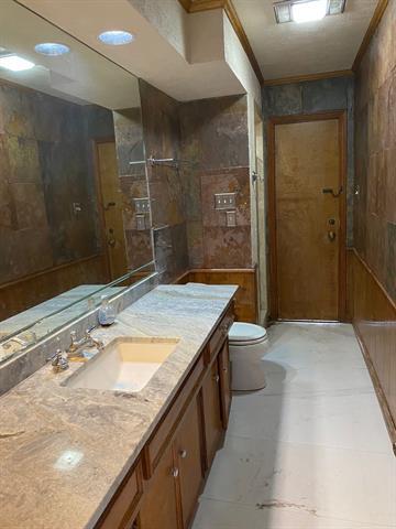 Building Photo - 7122 Manor Oaks Dr