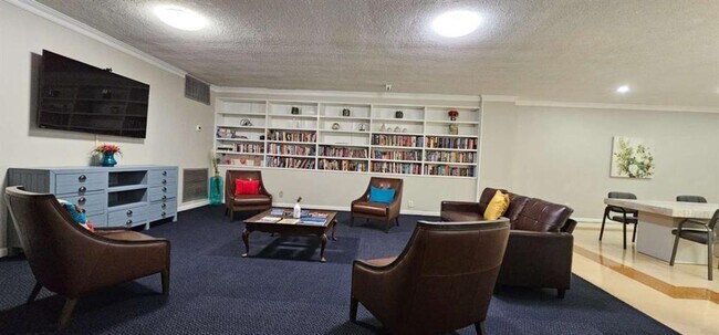 Building Photo - 2965 Pharr Ct S Northwest