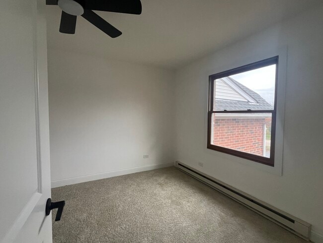 Building Photo - 1371 Cunat Ct