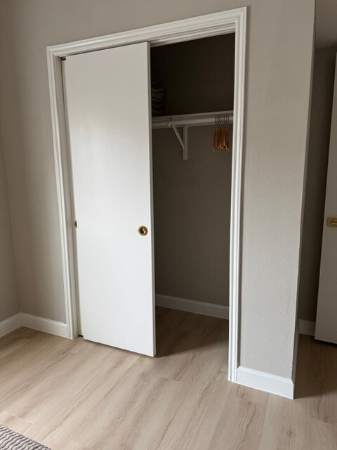 Building Photo - 8051 Bay Branch Dr