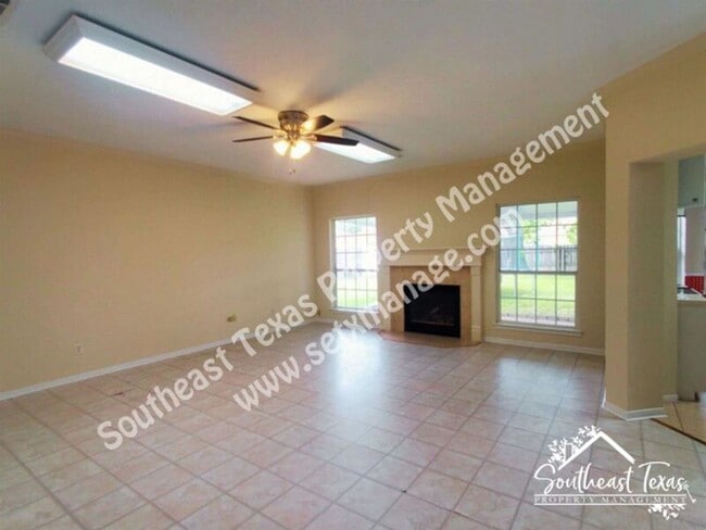 Building Photo - 7920 Buttercup Ln