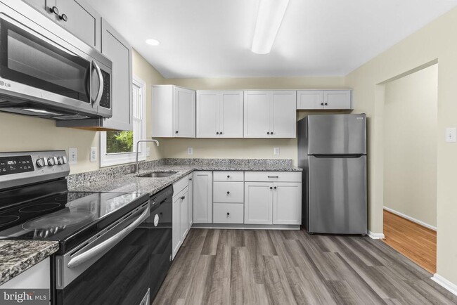 Building Photo - 7219 Bona Vista Ct