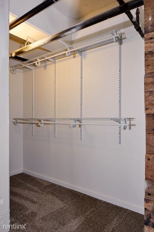 Building Photo - 3150 Airport Way S