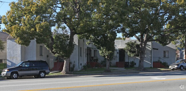 Building Photo - 3301 Eagle Rock Blvd