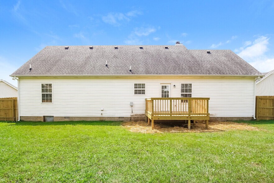 Building Photo - 1104 Skipton Dr