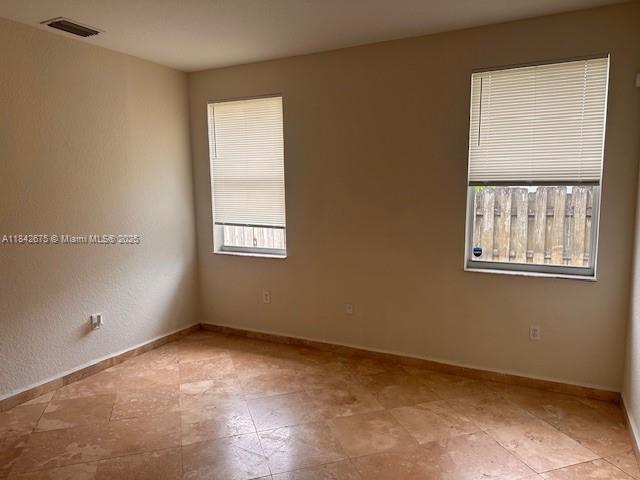 Building Photo - 21733 Ingraham Ave Rd