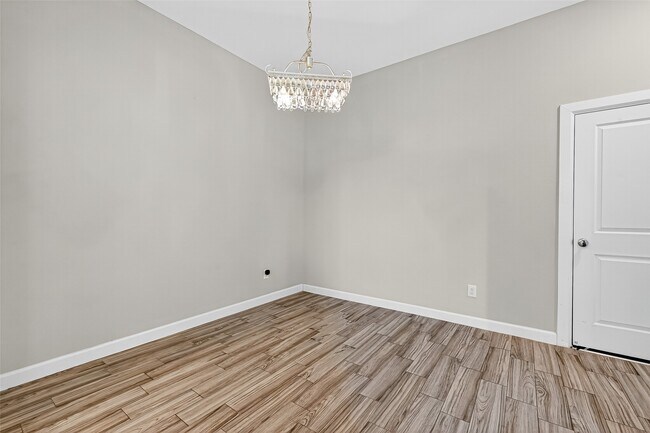 Building Photo - 6014 Dark Kite Trl