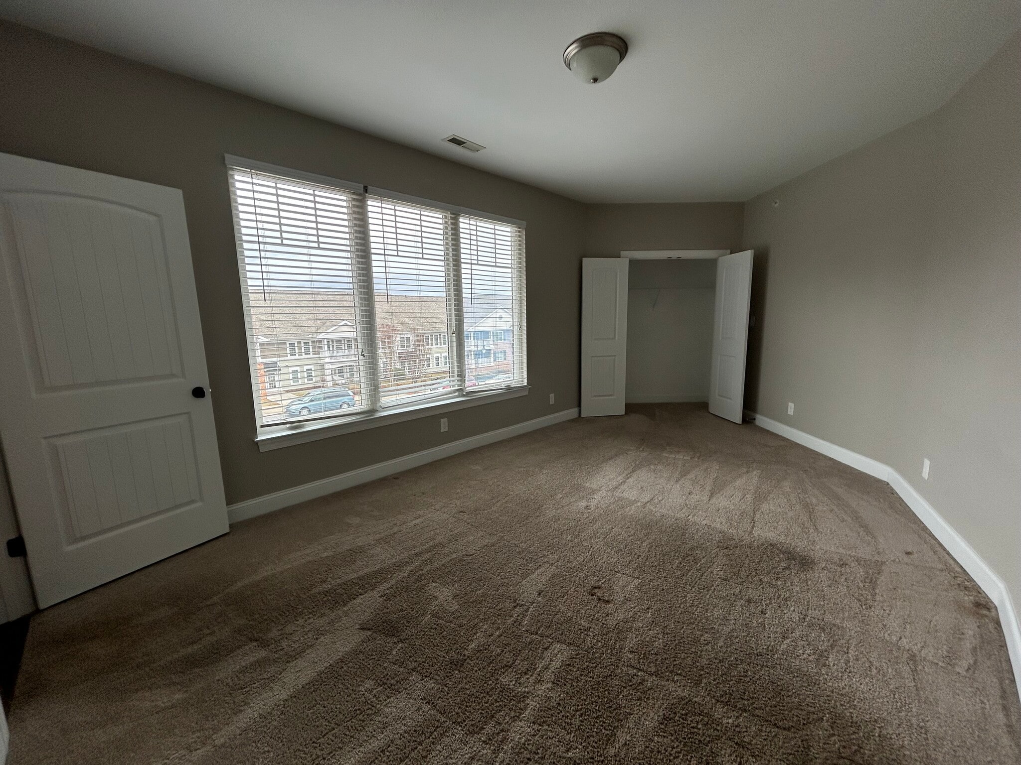 Building Photo - 100 Hexham Dr