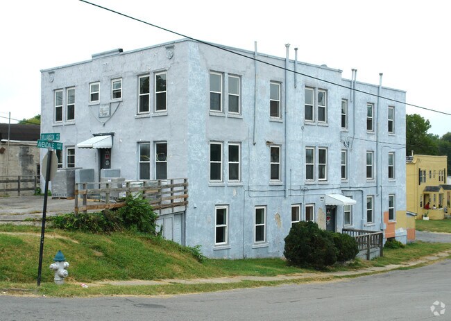 Building Photo - 2403 Williamson Rd
