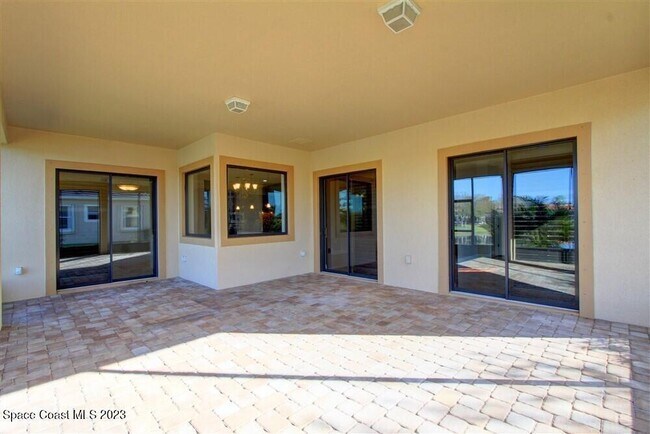 Building Photo - 3381 Thurloe Dr