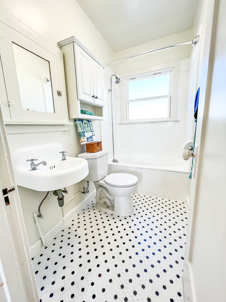 Building Photo - 239 Pacific St