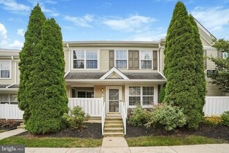 Building Photo - 222 Flagstone Rd