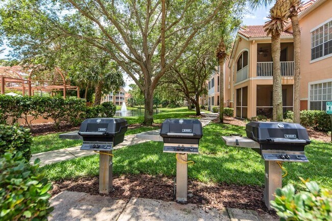 Building Photo - 4140 Central Sarasota Pkwy