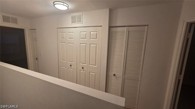 Building Photo - 3642 Pine Oak Cir
