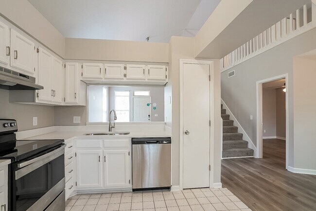 Building Photo - Spacious 3-Bedroom Home in Smyrna