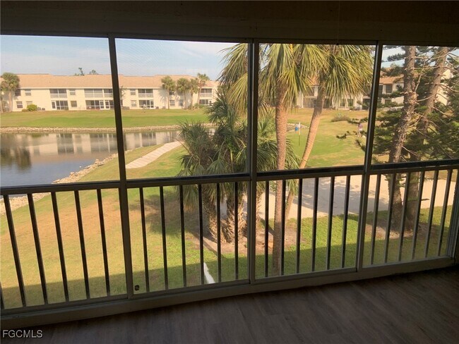 Building Photo - 17160 Hawks Nest