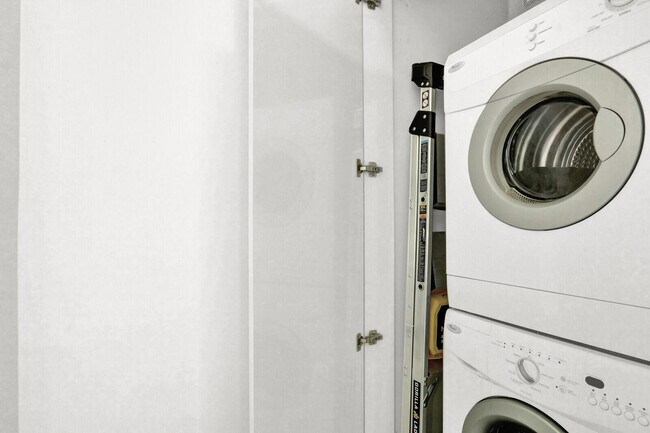 Building Photo - 450 N Federal Hwy