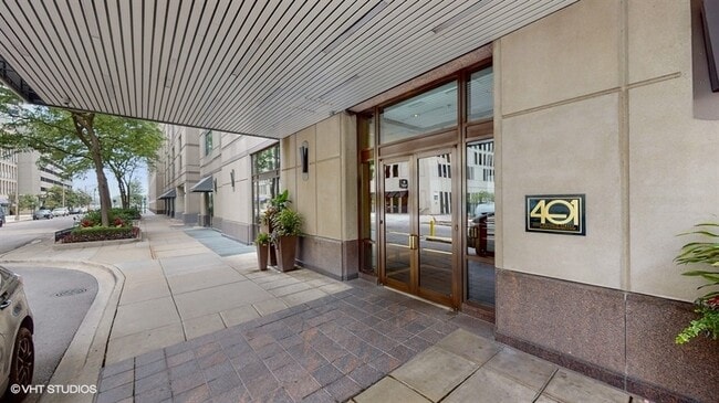 Building Photo - 401 E Ontario St