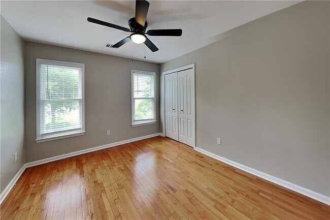 Building Photo - 4240 Moccasin Trail