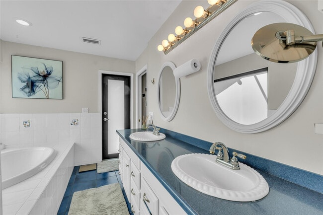 Building Photo - 11266 NW 10th Pl