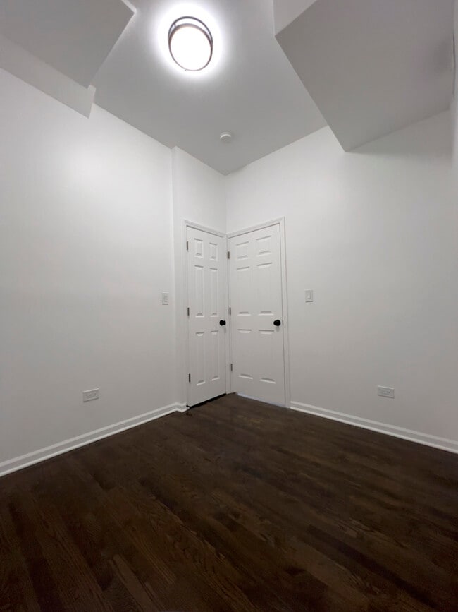 Building Photo - 4734 S Paulina St