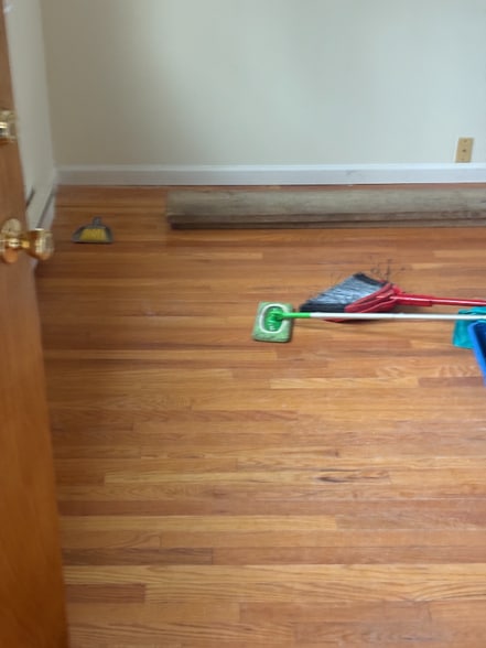 Building Photo - 21 River Pl