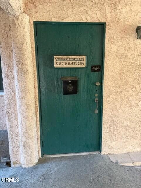 Building Photo - 2940 N Verdugo Rd