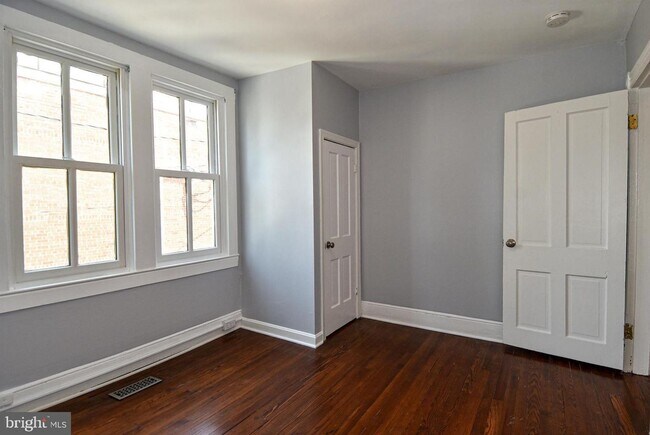 Building Photo - 518 N Patrick St