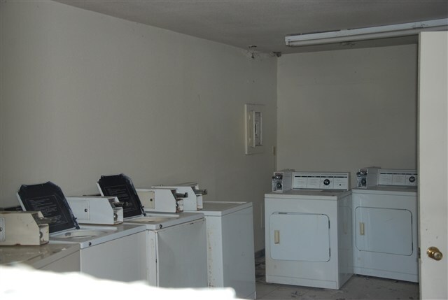 Building Photo - Chateau Place Apartments