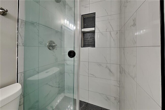 Building Photo - 2816 Quinbery Dr