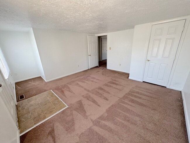 Building Photo - 431 Seaboard Ave