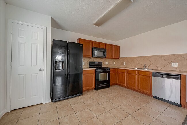 Building Photo - 29511 Legends Branch Ln