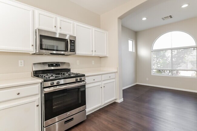 Building Photo - 10441 Anacostia St